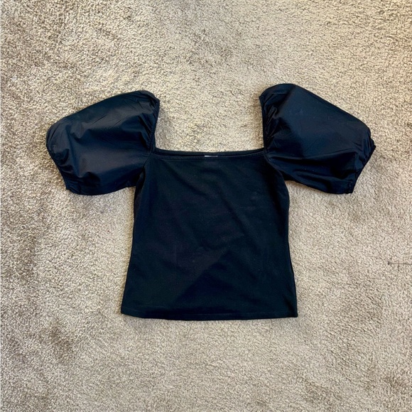 🖤 Puff Sleeve Crop Top 🖤 - Picture 2 of 8